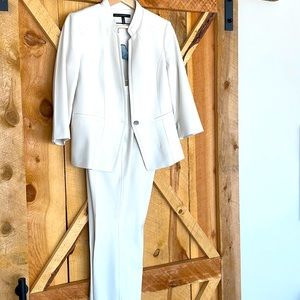 Like new- WHBM cream colored pant suit. Size 10